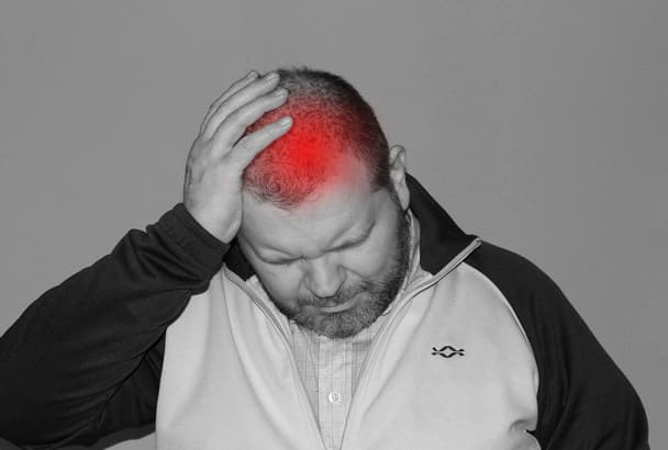 解開頭痛想吐的謎團:常見原因與有效緩解方法